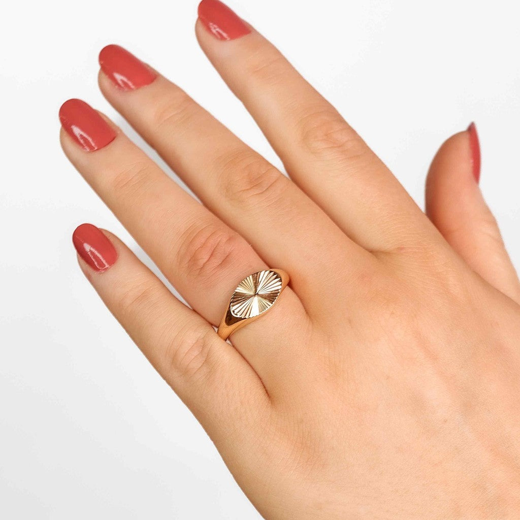 muun studios Sun Burst Oval Ring - 18K Guldbelagt Ring