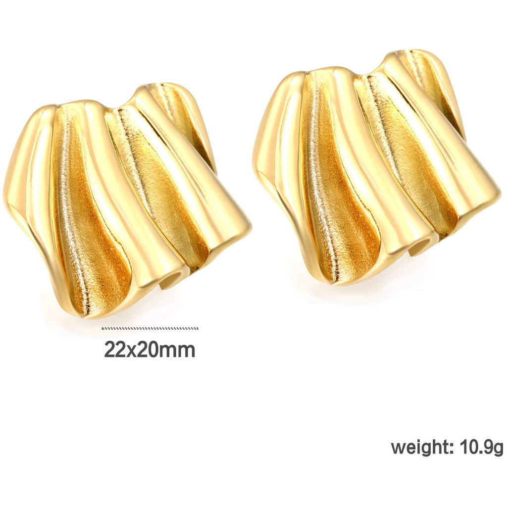 muun studios Interlocking Stud Earrings 18k Earring