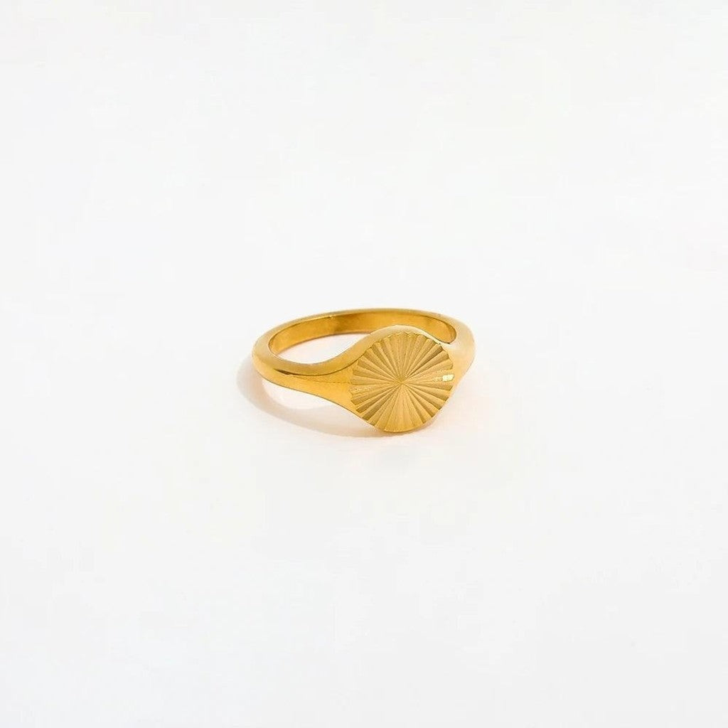 muun studios Sun Burst Rund Ring - 18K Guldbelagt Ring 18K Gold Plated