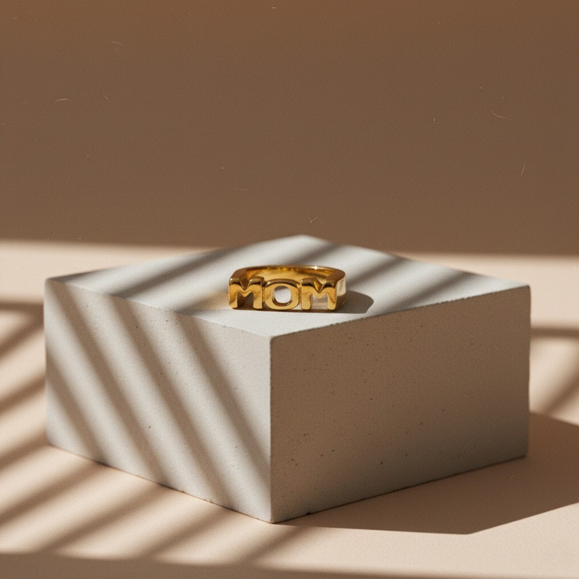 MOM Ring - 18K Guldbelagt